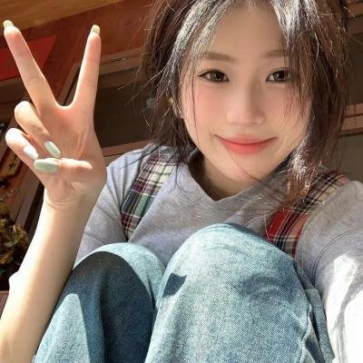 窃窃私语